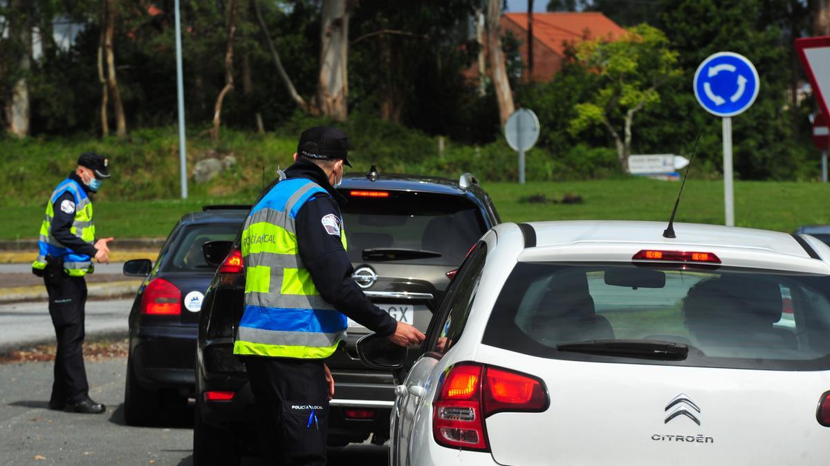 Un control de la Policía Local de A Illa de Arousa