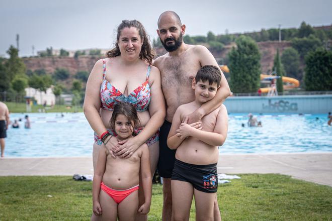 "Nos sorprendió el precio de la piscina": La Bassa de Sabadell atrae a miles de catalanes convertida en símbolo del verano