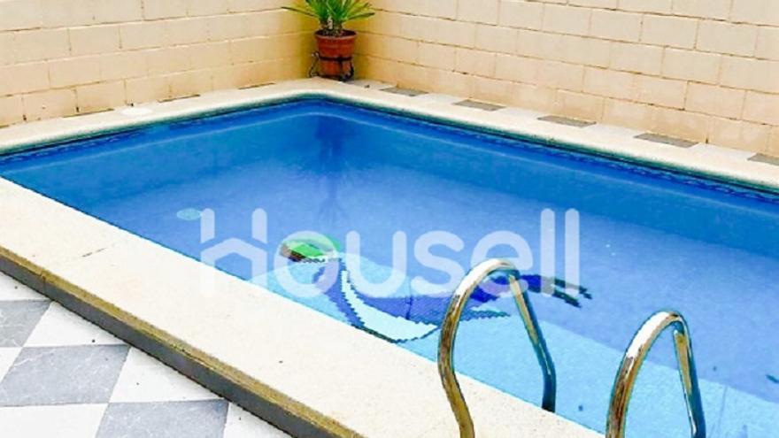 Casa con piscina en venta en Córdoba.