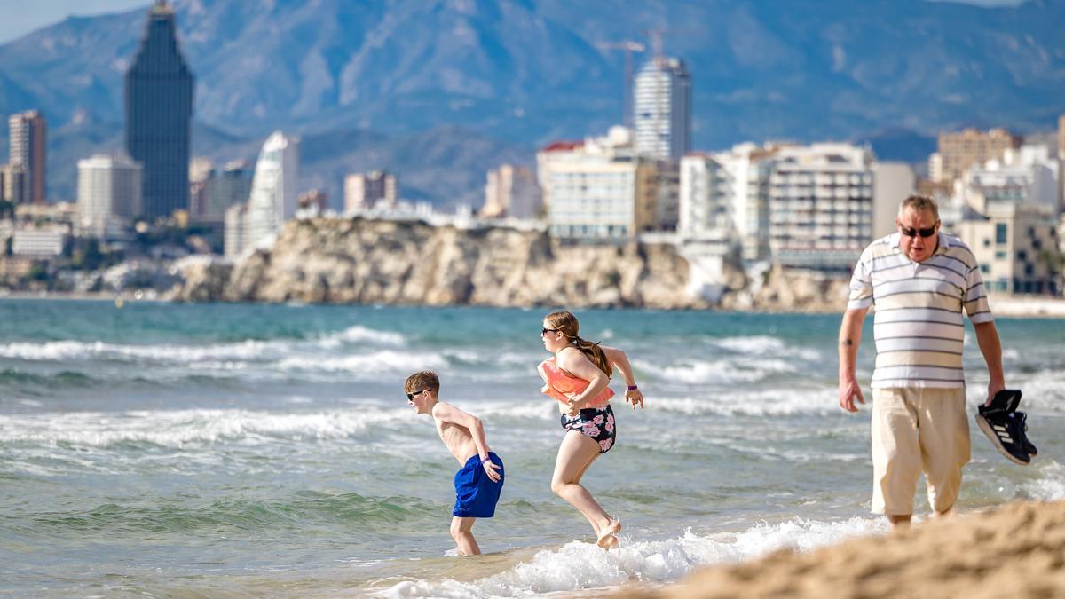 El tiempo en Alicante: la entrada de aire subtropical regala una Navidad a 24 grados
