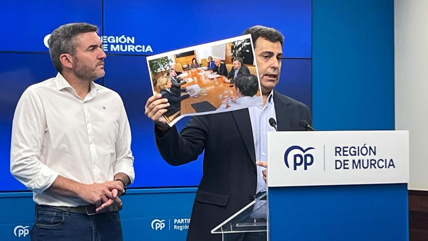 Los senadores del Partido Popular por Murcia José Ramon Díez de Revenga y Antonio Luengo