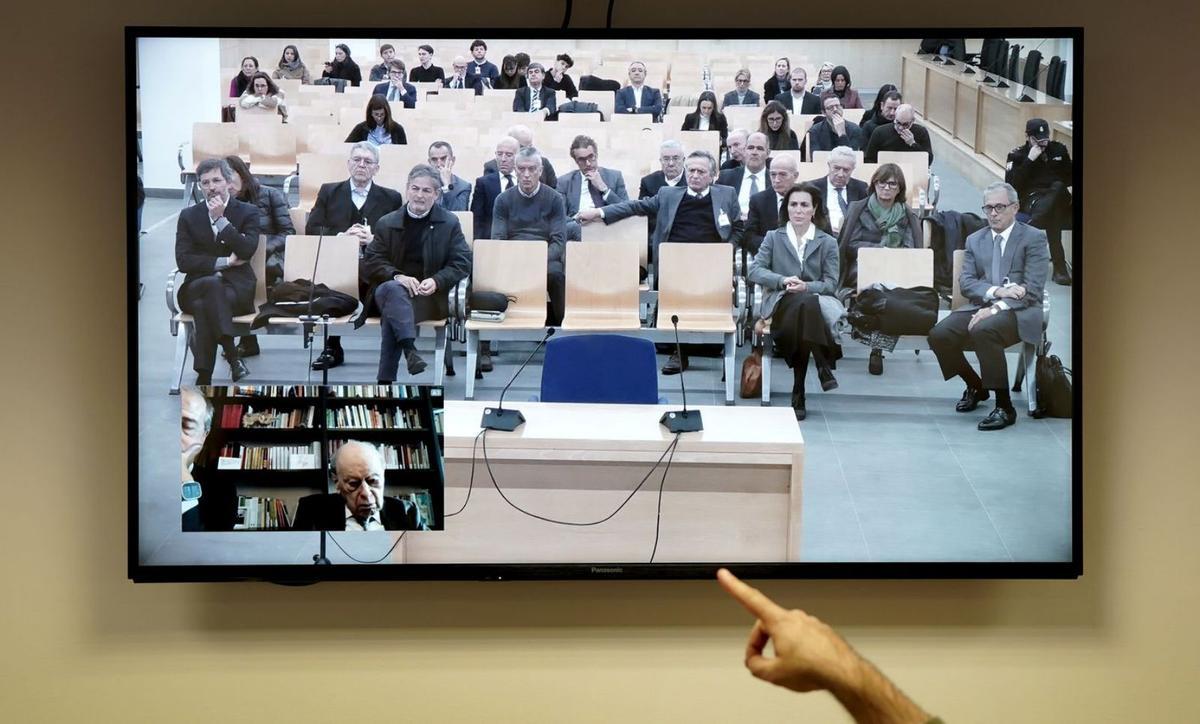 El tribunal no deslliura per ara Pujol del judici per la seva fortuna a Andorra