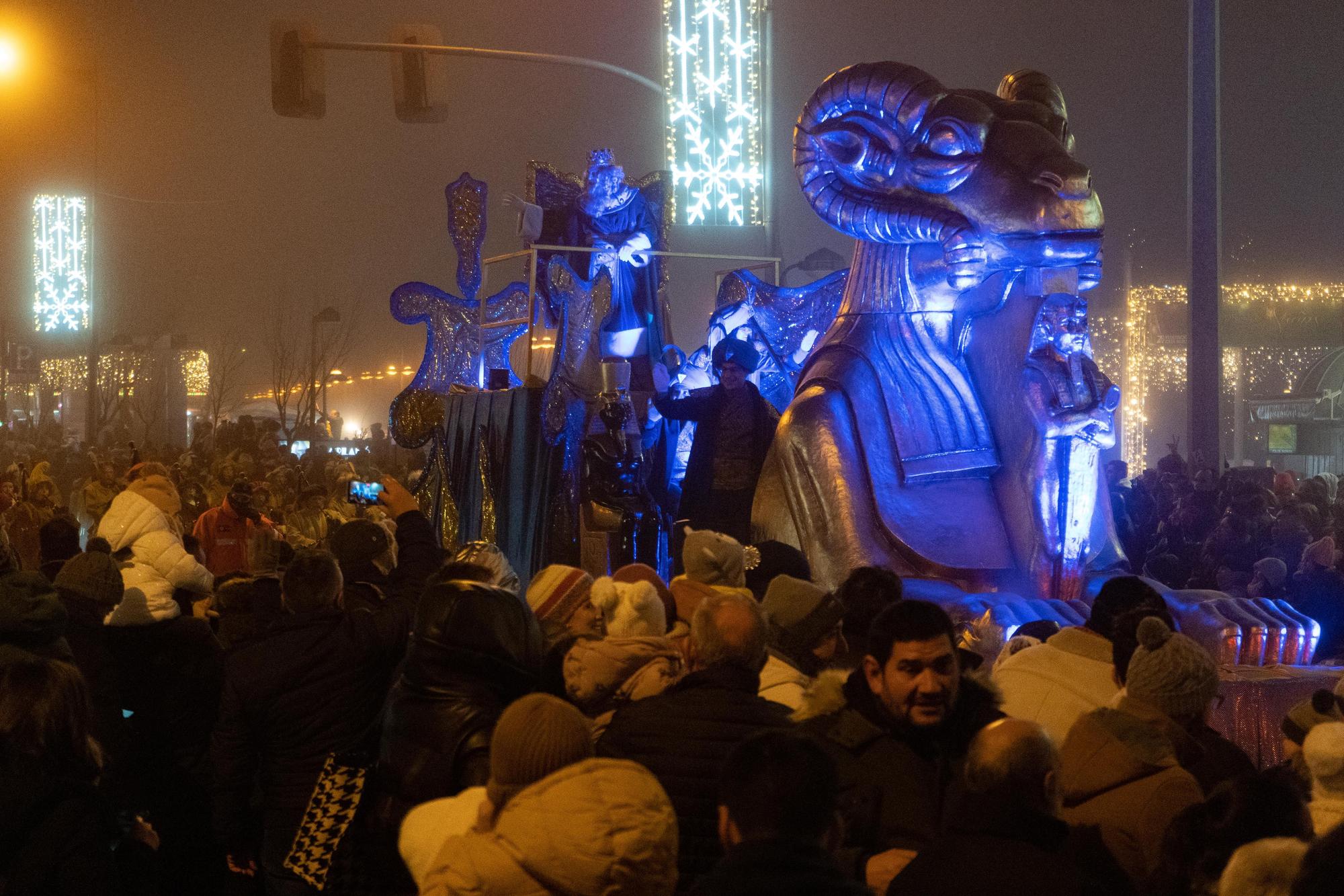 GALERÍA | Los Reyes Magos llenan de magia e ilusión las calles de Zamora