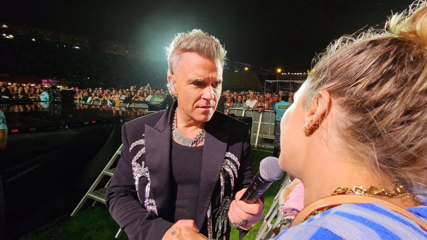 Robbie Williams cumple el sueño de dos tinerfeñas