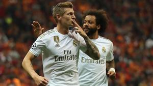 zentauroepp50526229 istanbul  turkey   22 10 2019   real madrid s toni kroos  l 191022215207