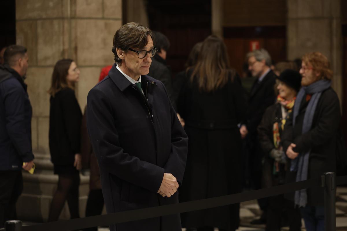 El Palau de la Generalitat acoge la capilla ardiente de Josep Maria Espinàs