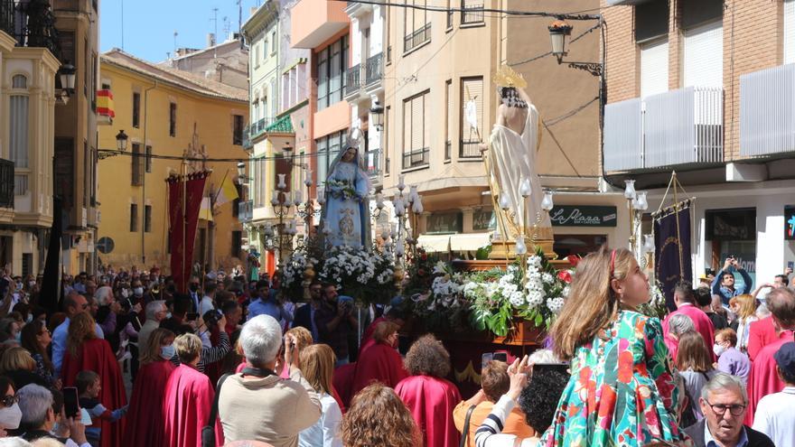 El obispo preside la procesión del Encuentro en Segorbe