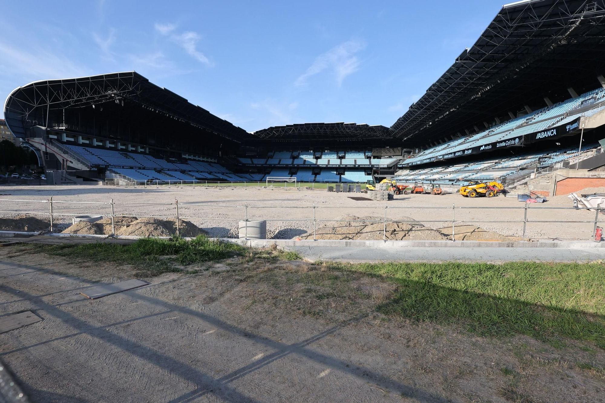 La nueva grada de Gol continúa creciendo