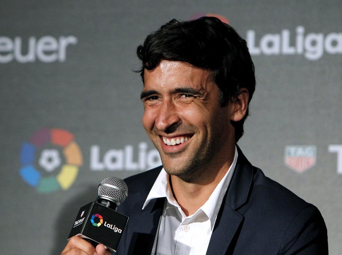 GRA449. MADRID, 13/07/2016.- Raúl González, country manager de LaLiga en EEUU, durante la presentación hoy de TAG Heuer como nuevo cronometrador y patrocinador oficial de LaLiga. EFE/Javier Lopez