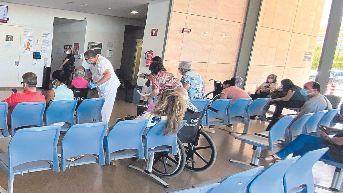 Sala de espera en el Santa Lucía