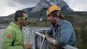 Quim Masferrer, en Gisclareny’ (Berguedà), con el programa ’El foraster’ (TV-3).