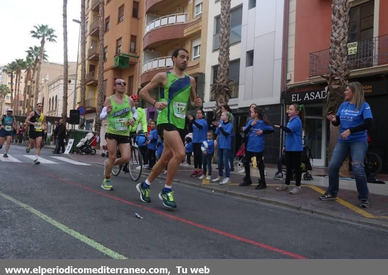 Atletas en el IX Marató BP de Castellón