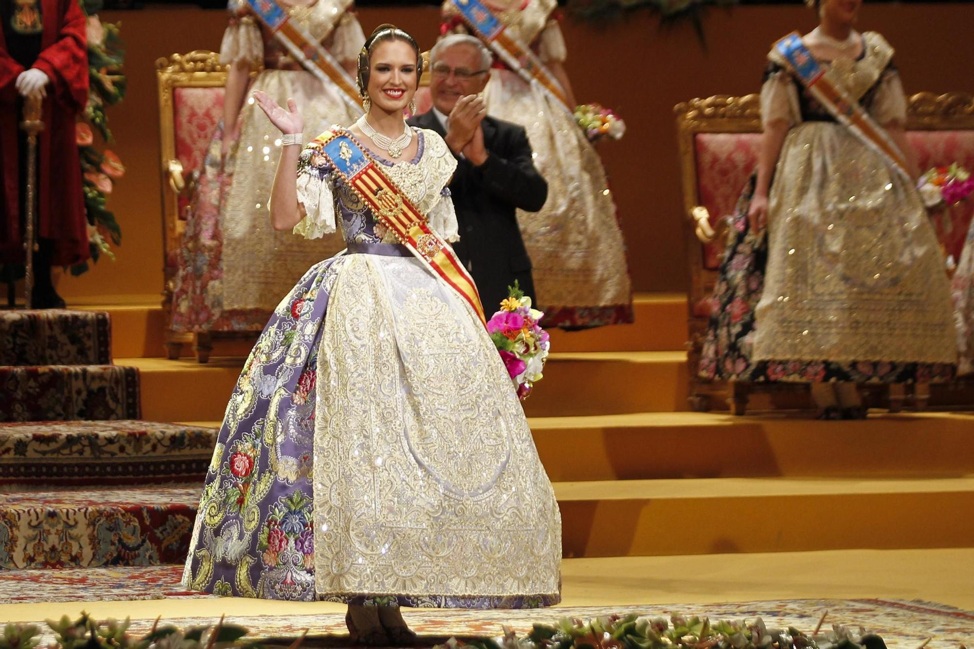 2016. Alicia Moreno. Azul Imperio.jpg