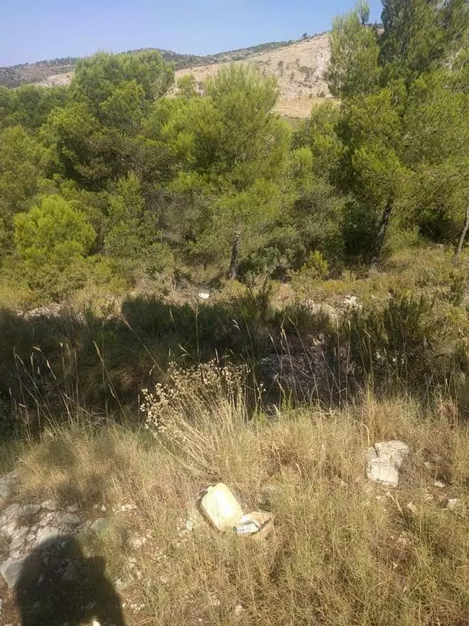 El artefacto incendiario encontrado en la sierra de Beneixama era para una broma