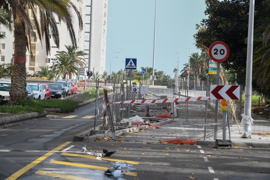 Tramo parado de la Metroguagua en la calle Alicante