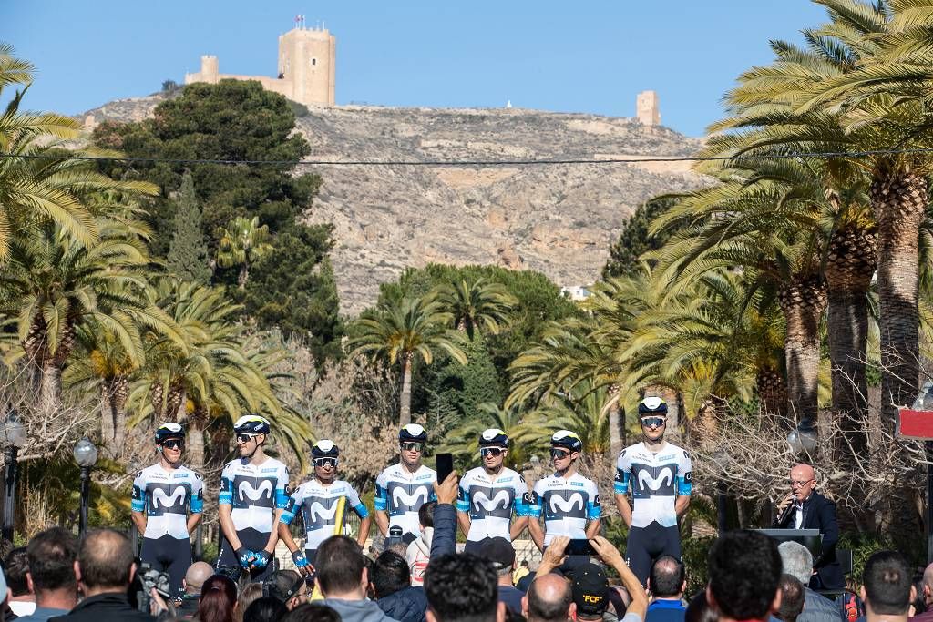 Vuelta Ciclista a Murcia: imágenes de la salida en Jumilla