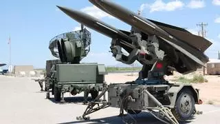 España enviará a Ucrania seis sistemas antiaéreos Hawk para que se defienda de los misiles rusos