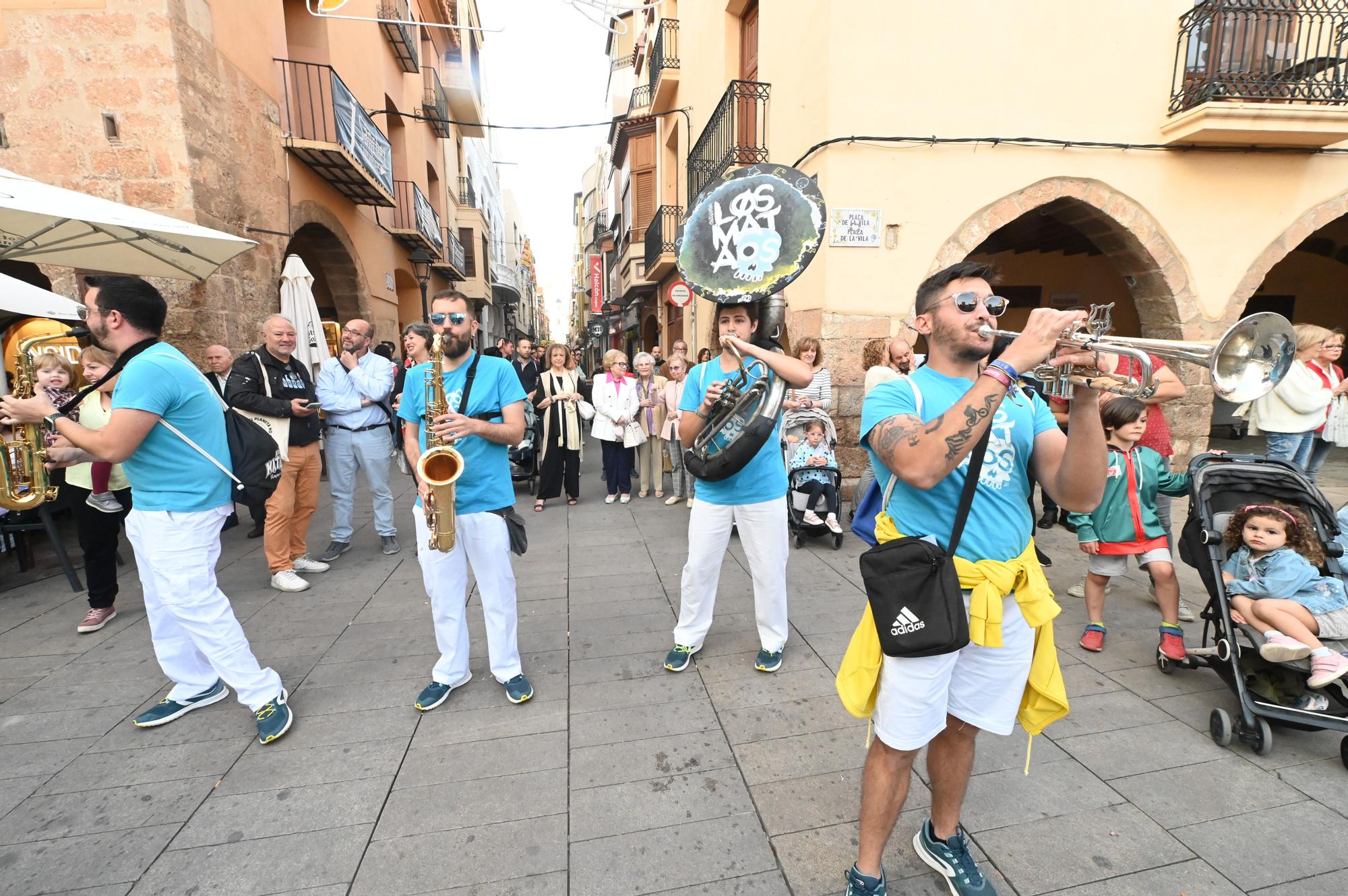 Búscate en las fotos del último sábado de fiestas de Vila-real