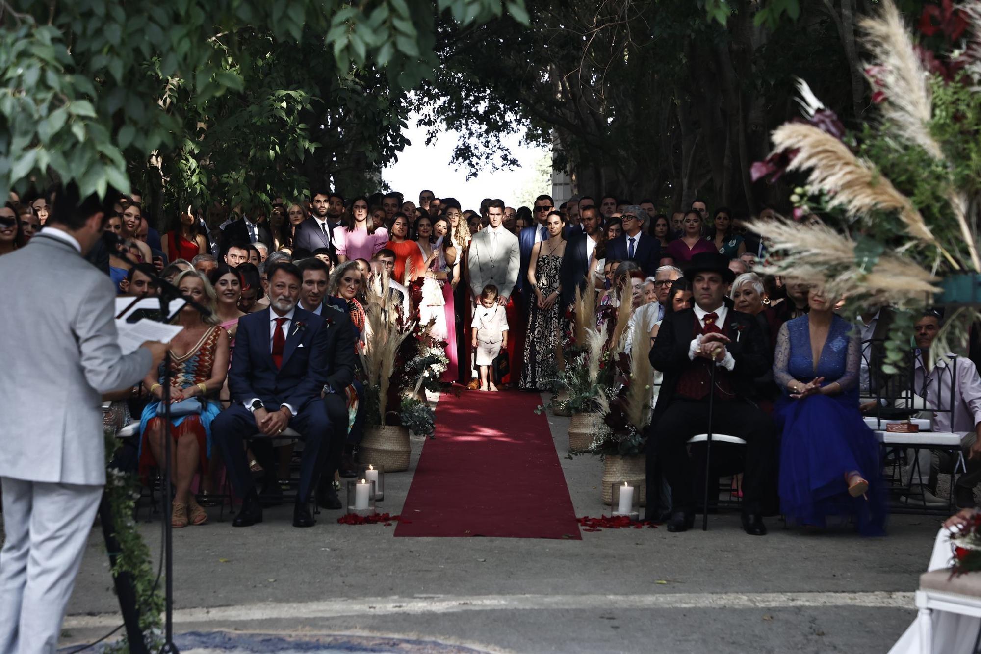 Boda de Nuria Llopis: la alfombra roja