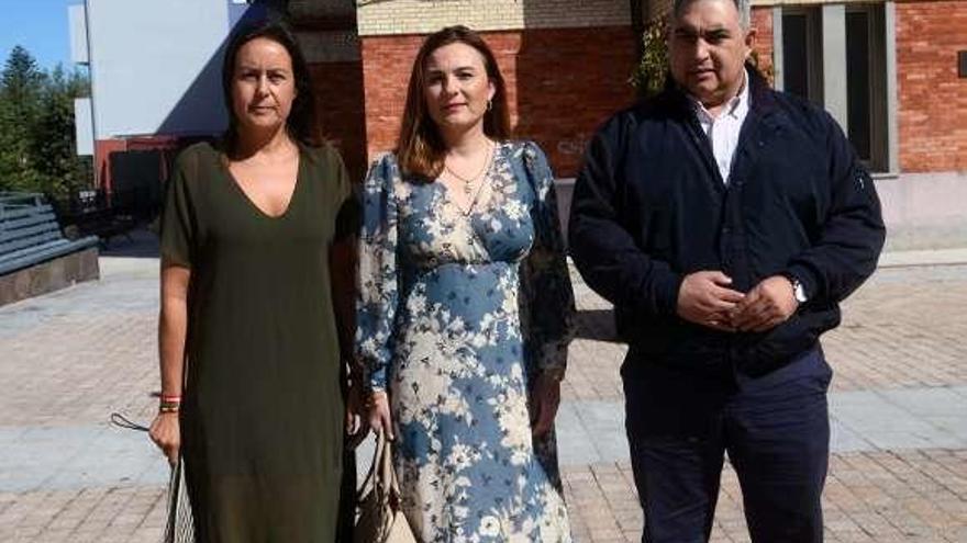 Silvia Fernández, Sabela Fole y Aragunde, ayer en el Auditorio. // N.P.