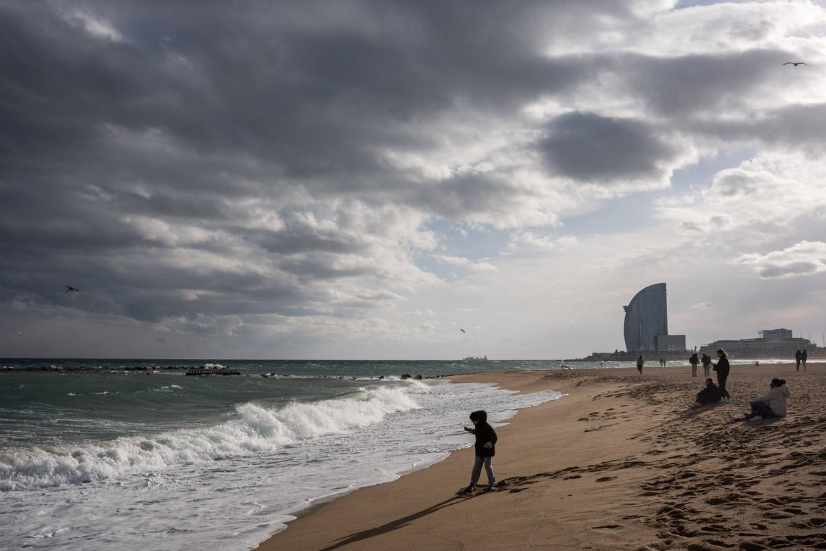 Temporal marítimo olas de hasta 2,5 metros.