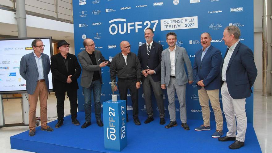 Autoridades y representantes de la organización y colaboradores, en la presentación del OUFF.