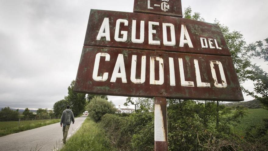 Águeda del Caudillo  elimina su &quot;apellido&quot;