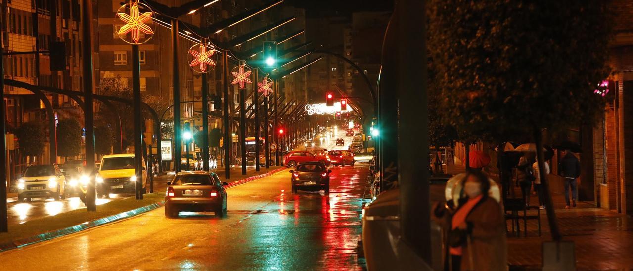 Luces navideñas. Avenida Constitución.