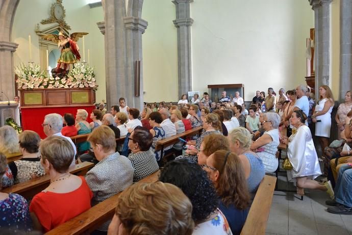 Feria de ganado, misa y procesión de San Miguel