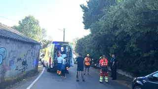 Evacuan a un bañista encontrado flotando boca abajo en la costa de Cangas