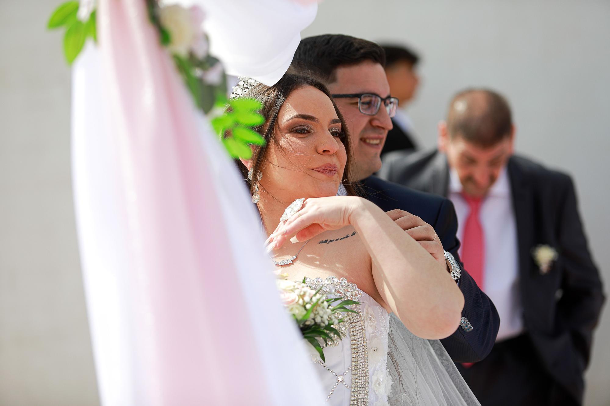 Mira aquí todas las fotos de la gran boda gitana de Lucía y Daniel en Ibiza