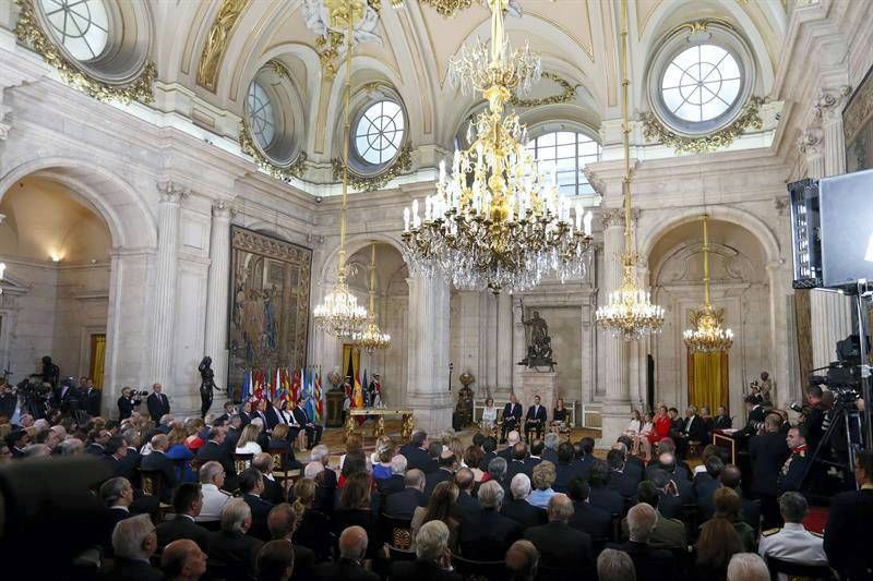 Fotogalería: Juan Carlos firma la abdicación