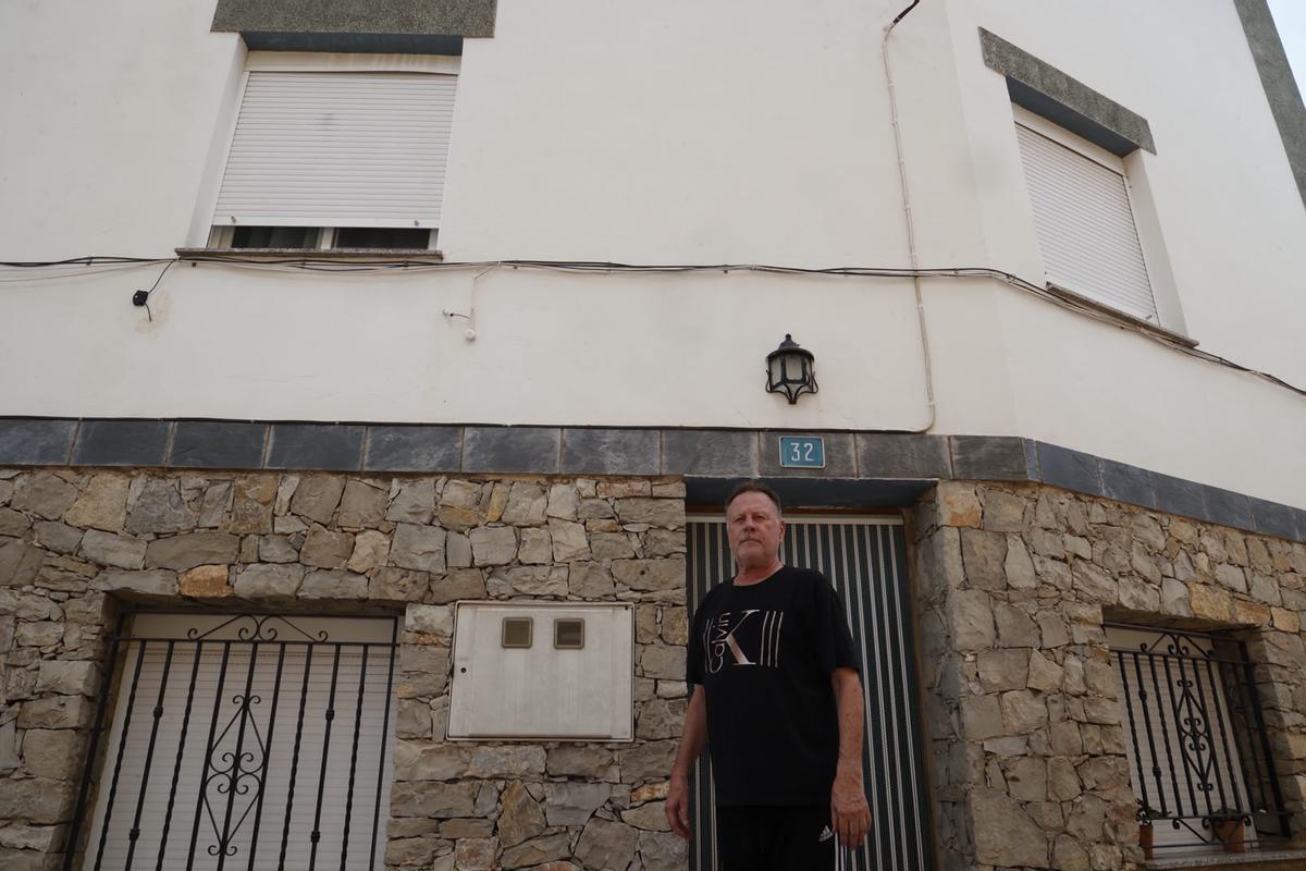 José Antonio en su casa en Gátova