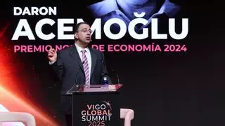 El Nobel de Economía advierte en Vigo que el descontrol de la IA supondrá «un problema» para el futuro de las democracias