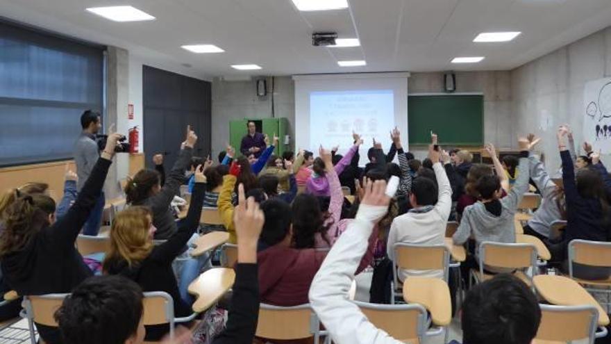 La Nucía ofrece un taller práctico sobre «cyberbulling» para los estudiantes