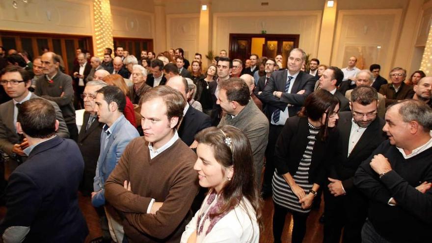 Asistentes al acto de entrega de las &quot;Plomadas de plata&quot; de la construcción asturiana.