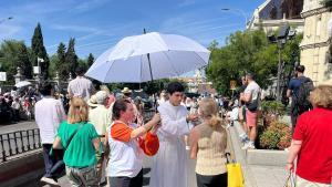 1,2 milions d’assistents, gairebé mig milió d’hòsties consagrades i 8 mil voluntaris: les xifres de la missa del Corpus a Madrid