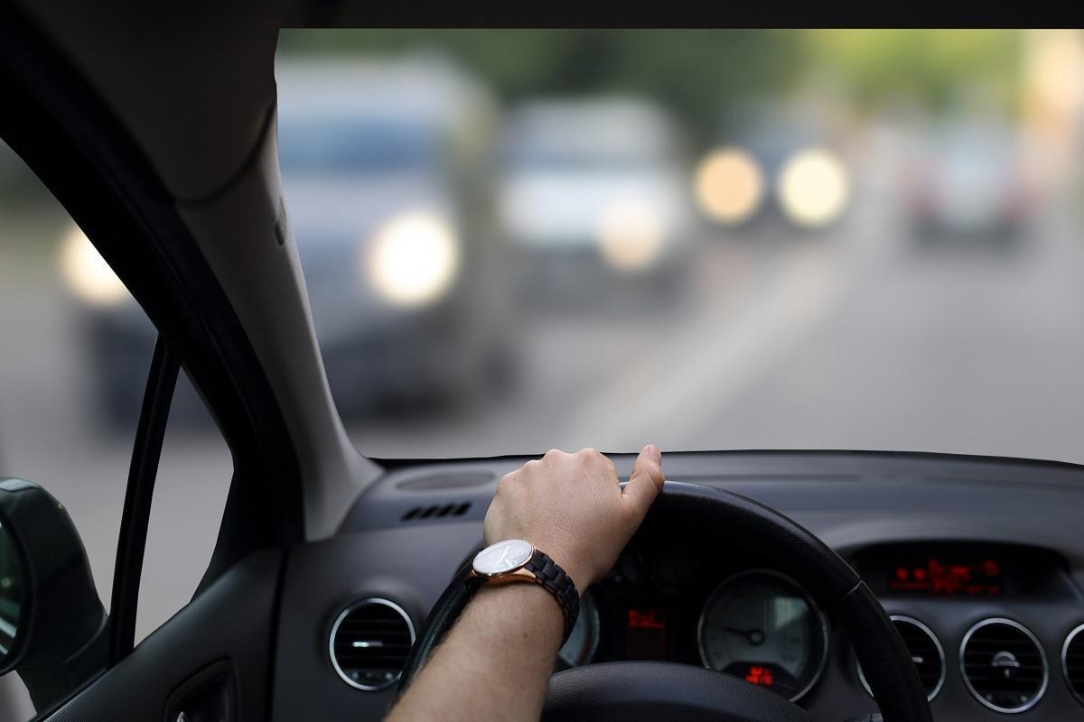 Un control periódico del sistema visual es tan importante como el estado de la carretera o el del vehículo.