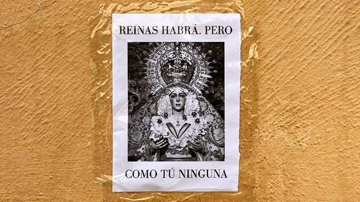 FOTOGALERÍA | Decenas de carteles en la calles de su barrio anuncian el regreso de La Macarena