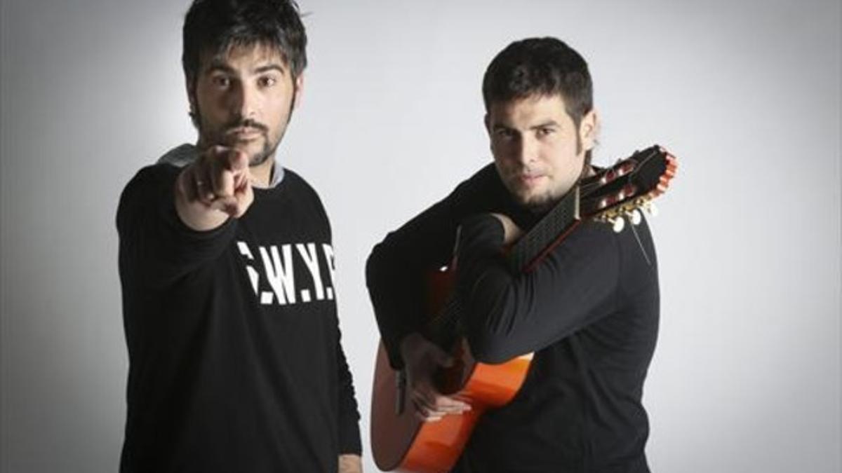 Los hermanos Muñoz, Estopa, que esta noche llevan 'Rumba a lo desconocido' al Sant Jordi.