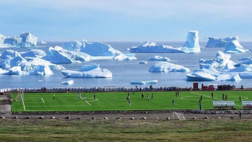 Groenlandia: fútbol en la liga más corta del mundo