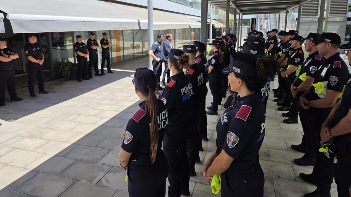 Futuros agentes en la formación para policias locales