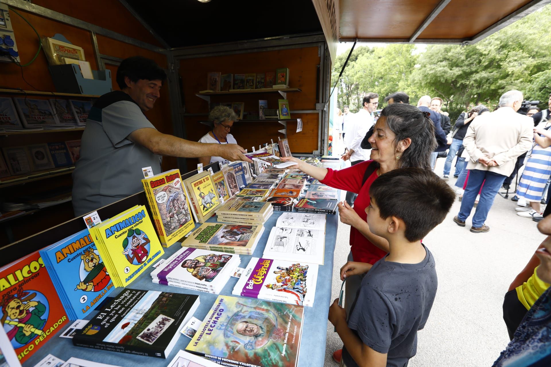 En imágenes | Inauguración de la Feria del Libro de Zaragoza