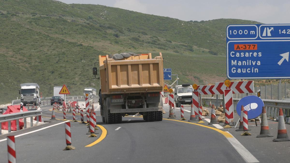 Uno de los tramos de peaje de la autovía A-7 a su paso por el litoral más occidental.