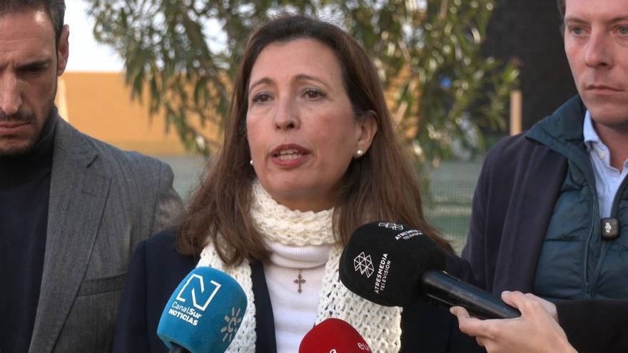 La portavoz del grupo popular en el Ayuntamiento de Dos Hermanas (Sevilla), Ana Chocano