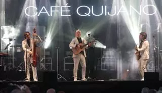 "La Lola" de Café Quijano triunfa en el muelle de Luanco