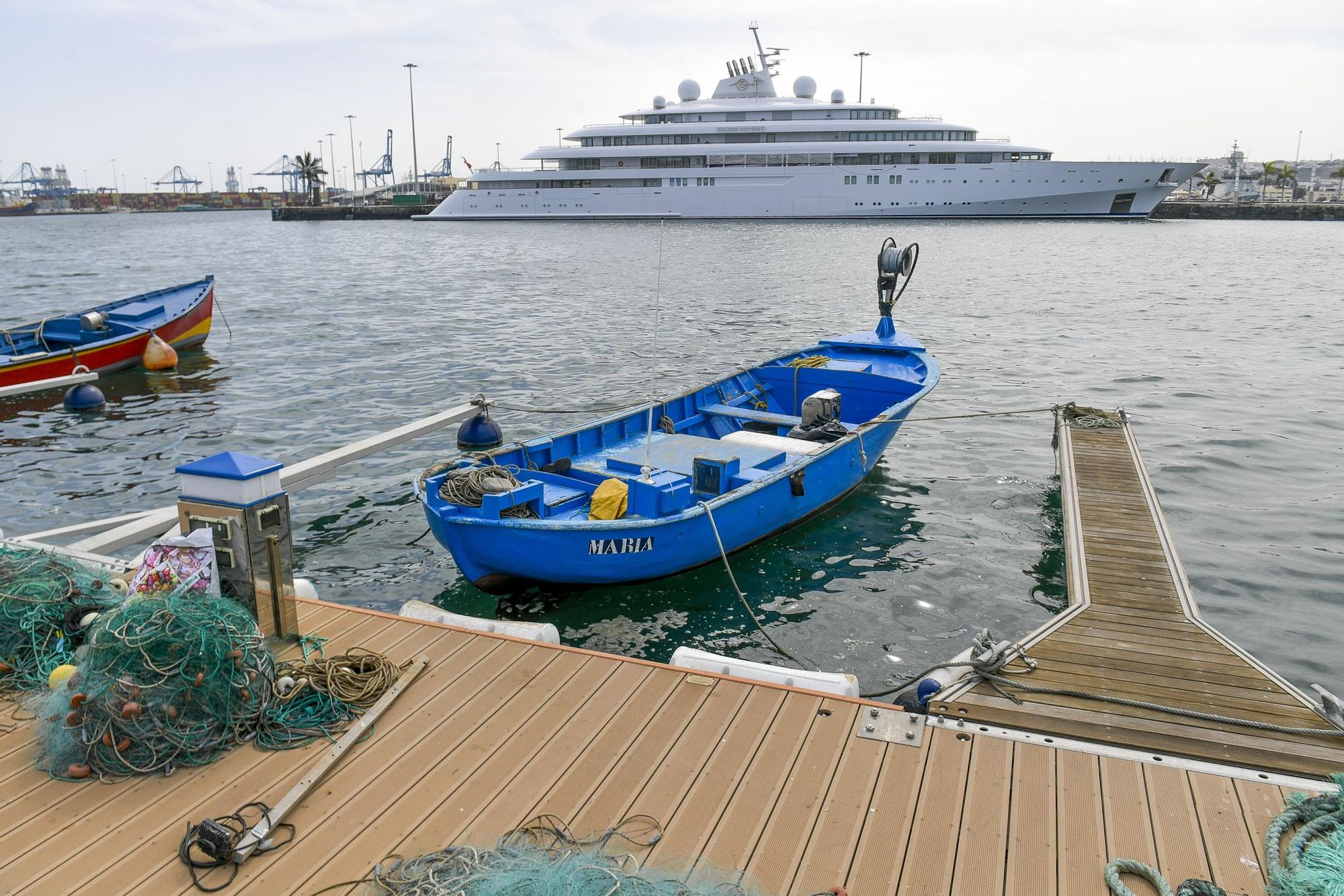 Yate de lujo Golden Odyssey atracado en el Muelle de Santa Catalina