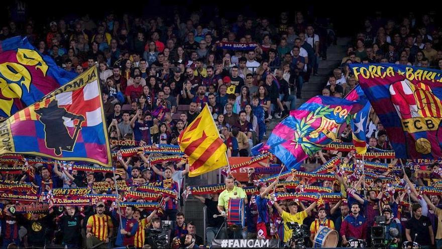 La Grada d'Animació vuleve al Camp Nou para el partido contra el Atlético