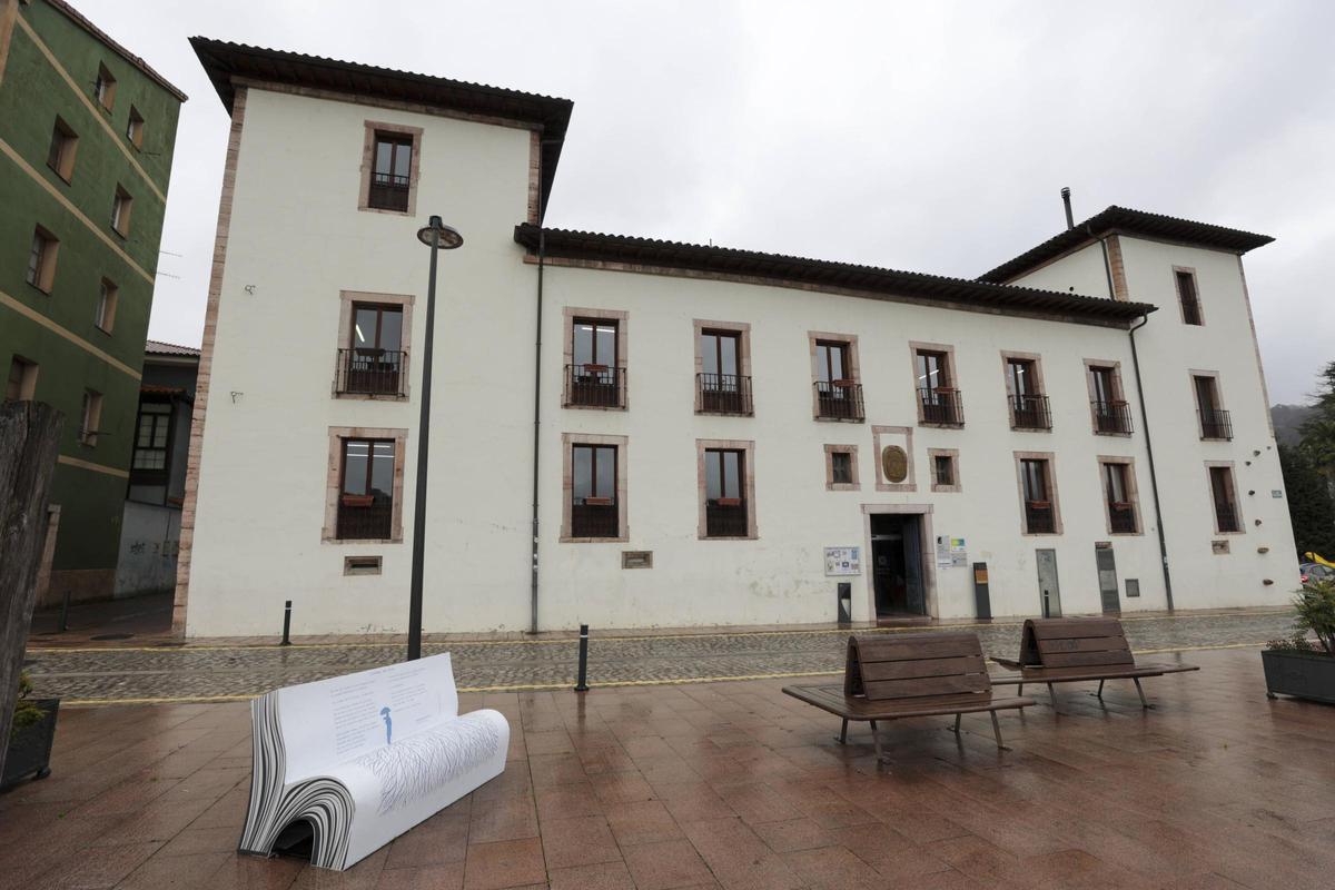 Casa Miranda o Palacio de Valdecarzana, sede de la Casa de Cultura de Grado.