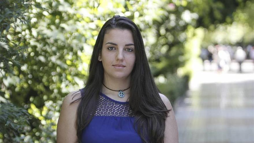 Ana Sánchez Rivero, ganadora del Premio Extraordinario de Bachillerato 2015 en Extremadura: &quot;Me gustaría diseñar todo tipo de vehículos aéreos y también aeropuertos&quot;